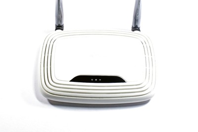 Top Fibre Broadband Internet Plans Under Rs 1000 From JioFiber, Airtel, Excitel, ACT And More Offering Fast Speeds