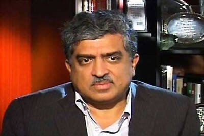 LS polls: Nilekani, Ananth in tight race for Bangalore south seat