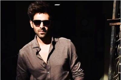 Kartik Aaryan Beats 'Rajasthani Cold' With Morning Soccer Session
