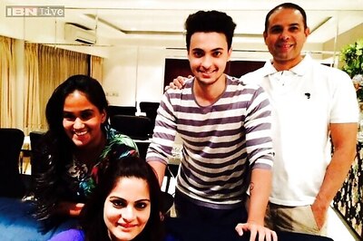 Snapshot: Arpita Khan and Aayush Sharma throw a housewarming party