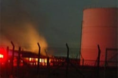 LTTE attacks oil facilities in Colombo
