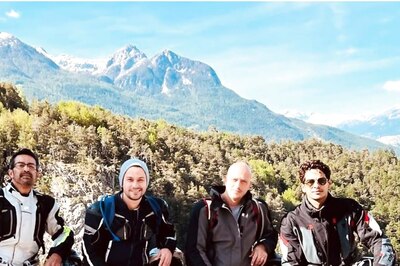 Kunal Kemmu, Ishaan Khatter Pose For This Memorable Click During Biking Trip in Europe; Check Photo