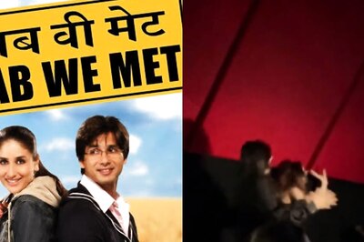 Shahid Kapoor Goes Wow As Fans Groove to Mauja Hi Mauja, Celebrate Jab We Met's Re-Release in Theatres