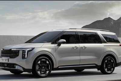 Kia Carnival Facelift Breaks Cover, Gets A Sleek Design and High-Tech Upgrades