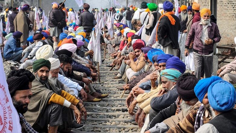 Samyukta Kisan Morcha Writes to PM Modi to Resume Talks Over Farm Laws