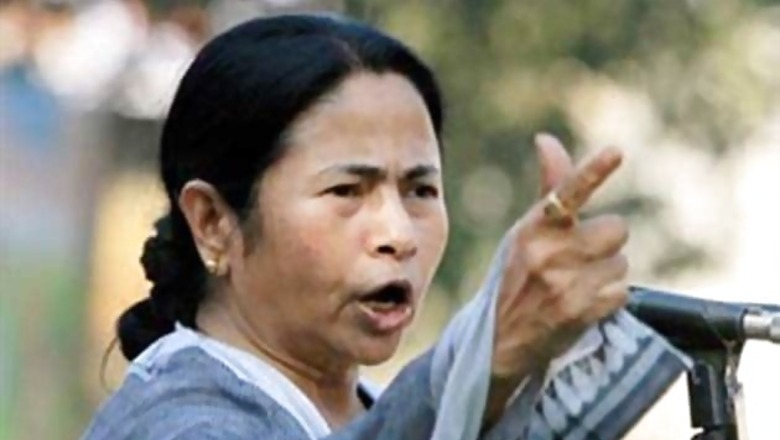 Give fitting reply to Delhi 'conspiracy', Mamata says voters