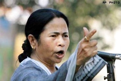 Give fitting reply to Delhi 'conspiracy', Mamata says voters