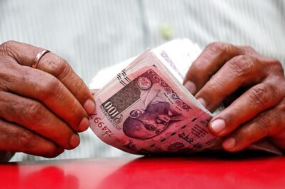 Bank Customers in for a Treat as RBI Makes Online Transfers Free by Removing Charges on NEFT, RTGS