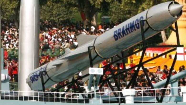 India Defence Exports Cross Rs 7,000 Crore Till November, Pending Major Deals to Take Figures Higher