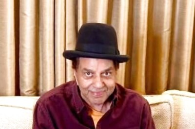 Dharmendra Deol Shares Health Update With Fans: ‘Main Chup Hoon, Beemar Nahi’