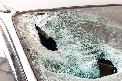 Over 24 Cars Ransacked in Gurugram Parking Lot by a Dozen-strong Group; No Arrests Yet