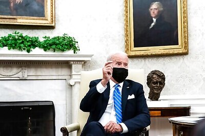 GLIMPSES: Britain's Johnson Rides Rails To Meet Amtrak Joe