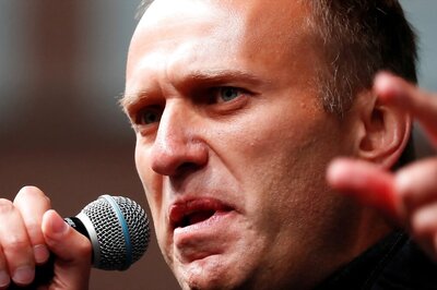 Russia: Alexei Navalny’s Body Was Bruised on His Head and Chest, But 'Nobody Is Saying Anything'