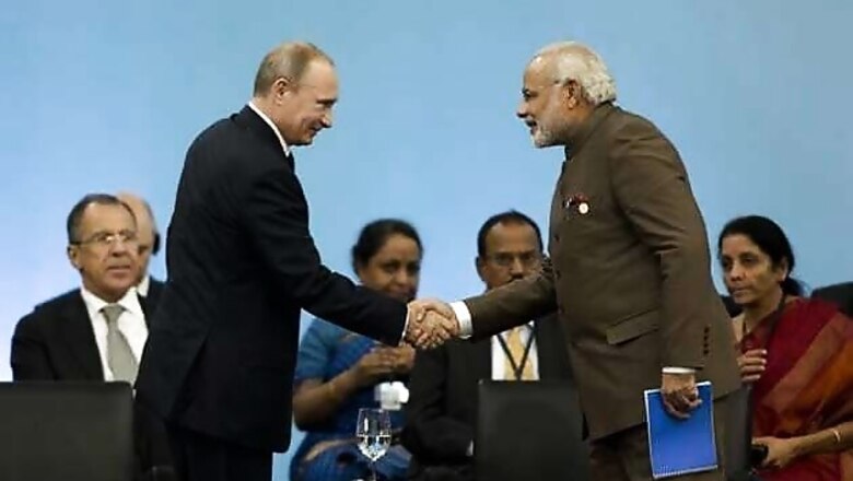 Modi tweets in Russian to welcome Russian President Putin to India on Thursday