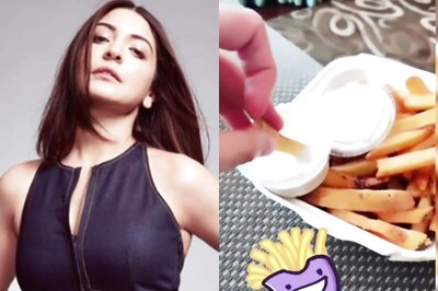 Mom-to-be Anushka Sharma Approves of Her Delicious French Fries with a Thumbs Up