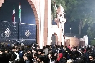 AMU Sets up One-man Judicial Panel to Probe Campus Violence During Anti-CAA Protest