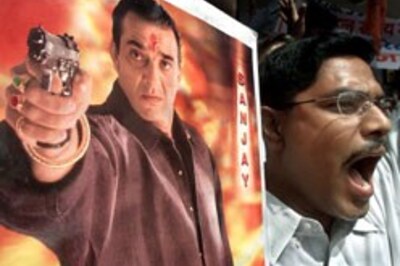 Sanjay Dutt keeps his fingers crossed