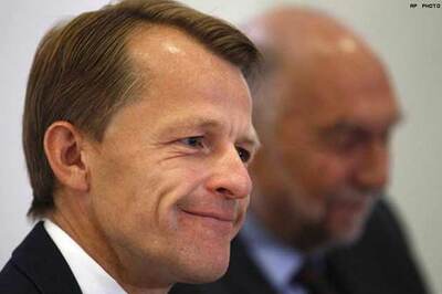 UK minister quits over expenses scandal