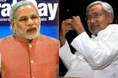 Caste in mind, Bihar rivals decide tickets