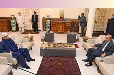 Pakistan Elections: PML-N, PPP Could Form Coalition Govt, Shehbaz Sharif Meets Zardaris in Lahore