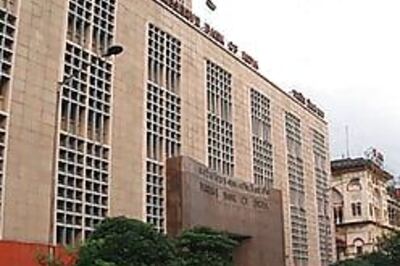 Expect another 50-75 bps hike: UBS