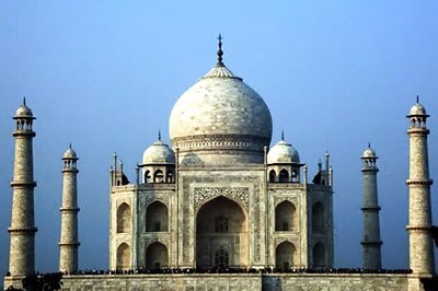ONGC to adopt Taj Mahal under Clean India campaign