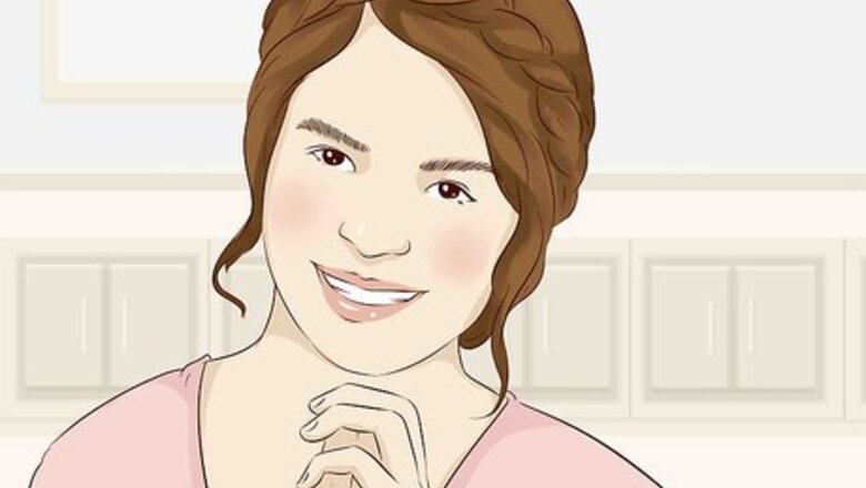 How to Style Short Natural Hair