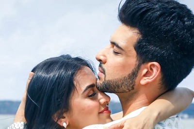 Karan Kundrra and Tejasswi Prakash Channel Sizzling Chemistry In ‘Baarish Aayi Hai’ Teaser; Watch