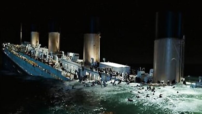'Titanic' director's firm files for bankruptcy