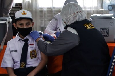 China Locking Up Cities, US Rolling Out Sweeping Reforms: Delta Wrecks Global Fight