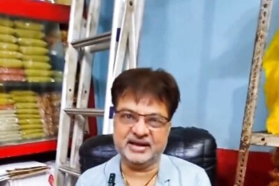 Watch: Kolkata’s Popular ‘Chhangani Club Kachori’ Owner In Parallel Universe