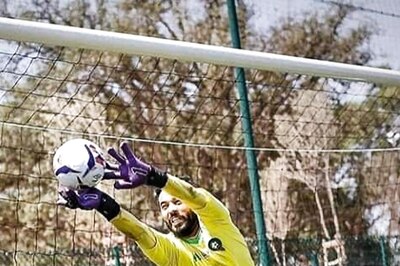 CAF Champions League: Anas Zniti Saves Penalty to Boost Raja Casablanca's Hopes of Dethroning Al Ahly