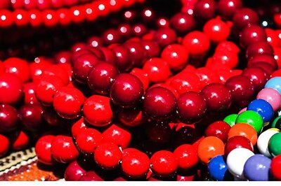 Enhance, Not Exaggerate: 4 Tips To Help You Pull Off Jewellery At Work