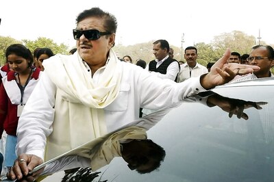 Shatrughan Sinha Bats for Lalu-Kejriwal, Sushil Modi Wants Him Removed