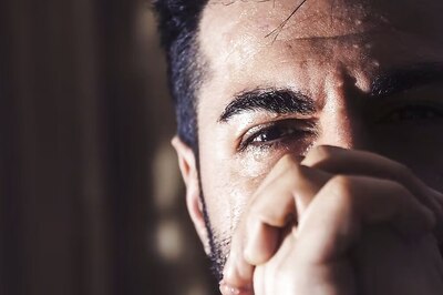 6 Natural Remedies To Soothe And Relieve Burning Eyes At Home