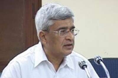 Left talks in conciliatory tone on N-deal, says no snap poll