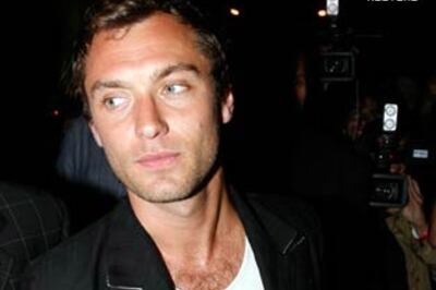 Indian origin photographer alleges assault by Jude Law