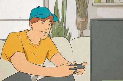 What Does LFG Mean? Get Hype on Twitter, Discord, or over Text