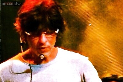 Snapshot: SRK pulls an all-nighter in Abu Dhabi; posts a photo on Twitter