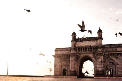 'Nicest Strangers': Visitor’s Encounters In Mumbai Inspire Others To Share Their Touching Tales