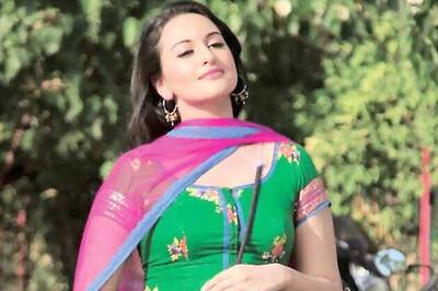 My father is fine now, says Sonakshi Sinha