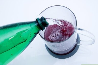 How to Make Pomegranate Seltzer