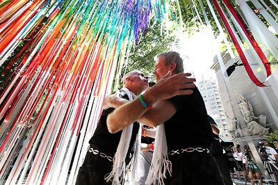 US: Supreme Court strikes federal marriage provision