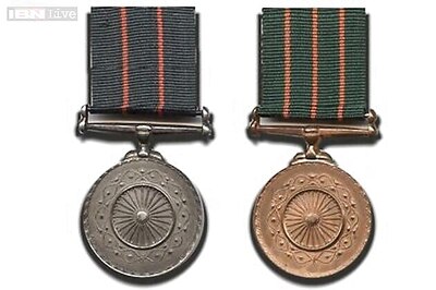 President confers Gallantry and Distinguished Service Awards