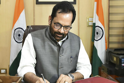 'Scholarships to 5 Crore Minority Students in Next 5 Years': Naqvi Spells Out Govt's 'Inclusive Growth' Plan