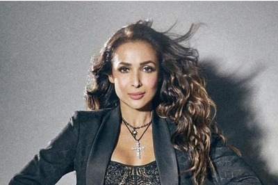 Malaika Arora Recommends 3 Asanas to Lose Stubborn Belly Fat