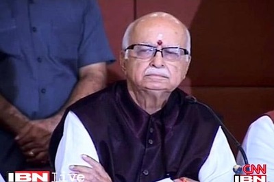 Mahabharata, Ramayana great knowledge source on politics: LK Advani