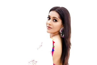 Actress-host Rashmi Gautam Looks Gorgeous In White Chiffon Floral Print Saree
