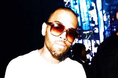 Judge Orders R&B Singer Chris Brown to Stay Away from Ex