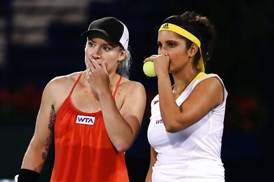 Sania Mirza-Bethanie Mattek-Sands advance to Round 2 in Paris